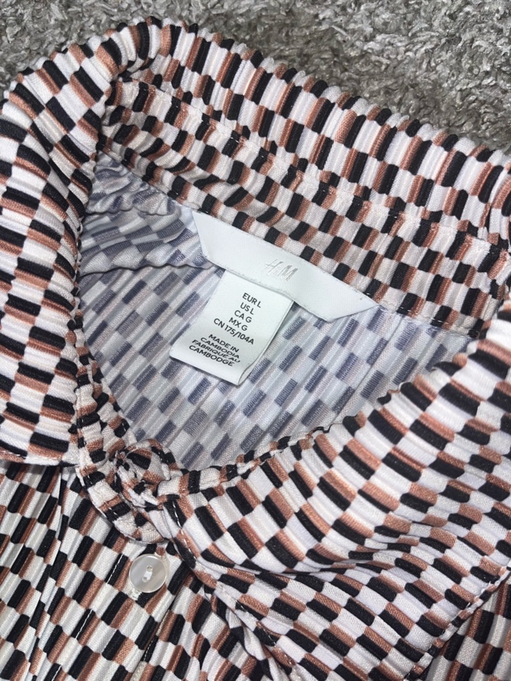 H&M Checkered Lightweight Set - Picture 7 of 7